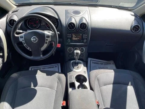 2014 Nissan Rogue - Image 10 of 14