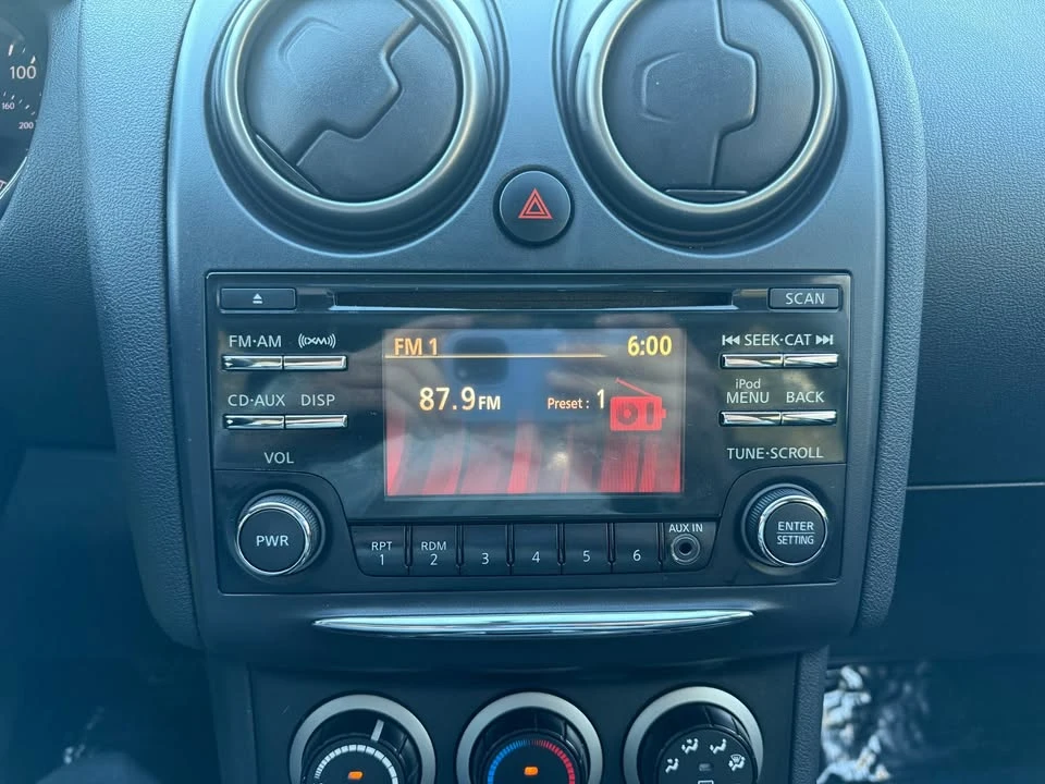 2014 Nissan Rogue - Image 13 of 14