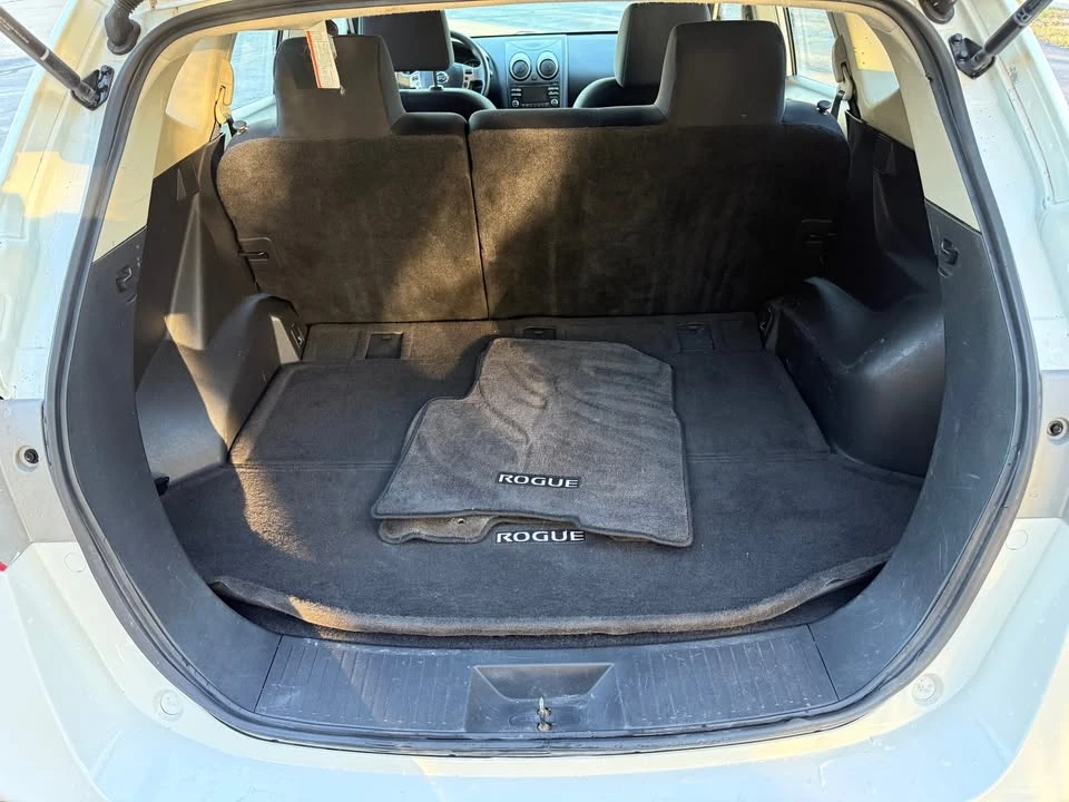 2014 Nissan Rogue - Image 11 of 14