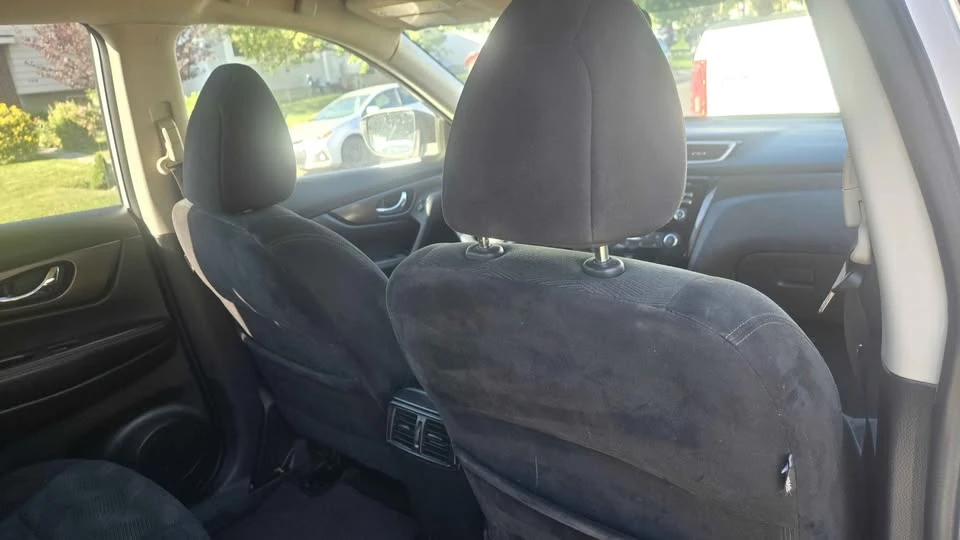 2014 Nissan Rogue - Image 18 of 20