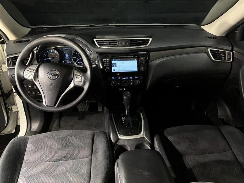 2014 Nissan Rogue - Image 10 of 13
