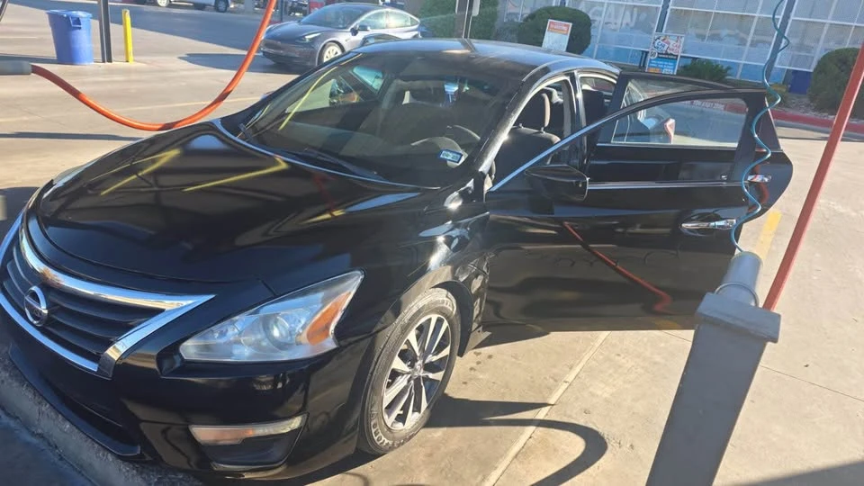 2014 Nissan Sentra 7th Gen - Image 3 of 3