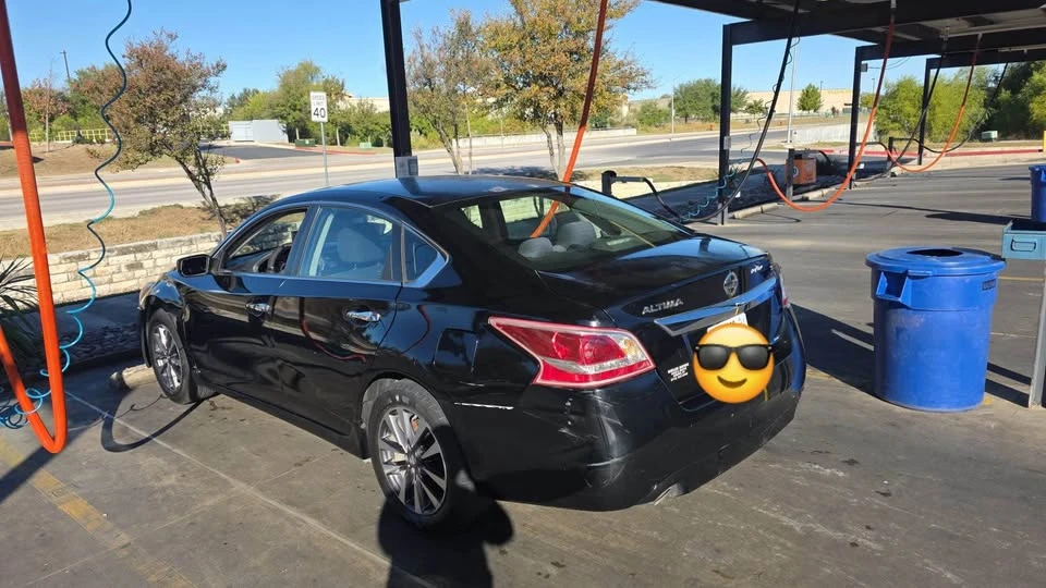 2014 Nissan Sentra 7th Gen - Image 2 of 3