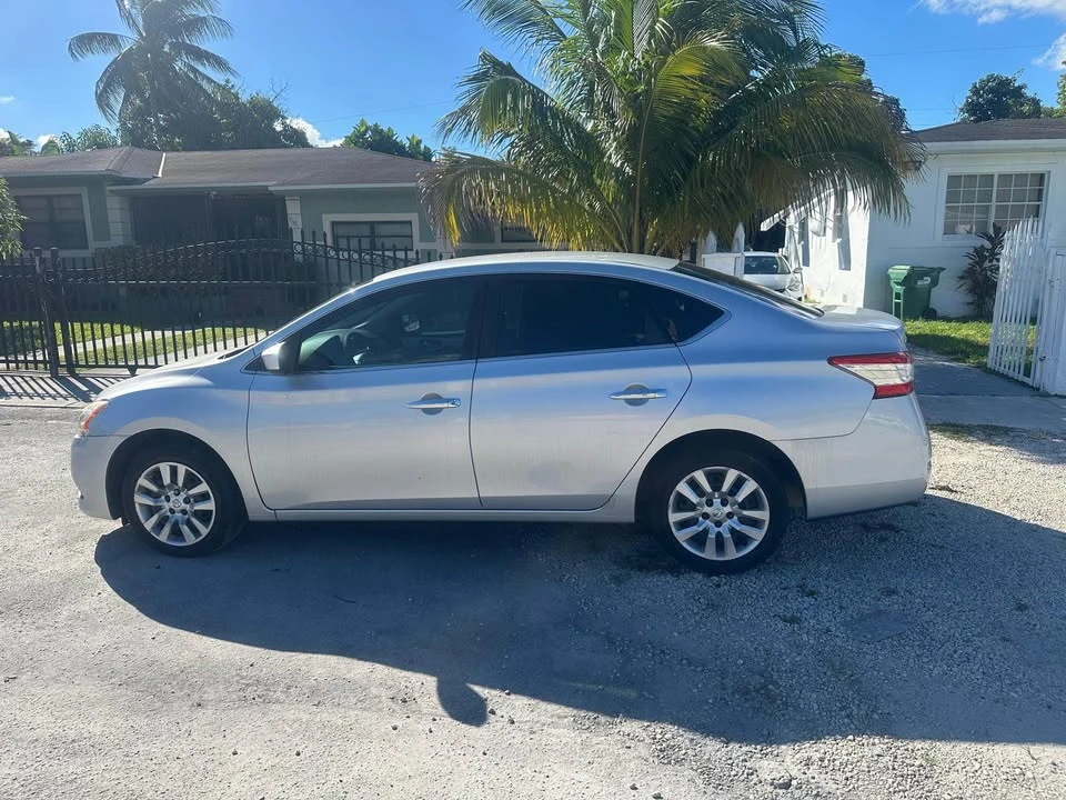 2014 Nissan Sentra 7th Gen - Image 7 of 9