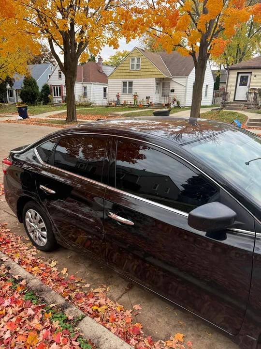 2014 Nissan Sentra 7th Gen - Image 2 of 4