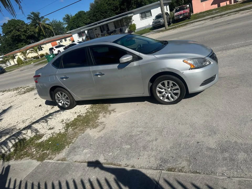 2014 Nissan Sentra 7th Gen - Image 3 of 9