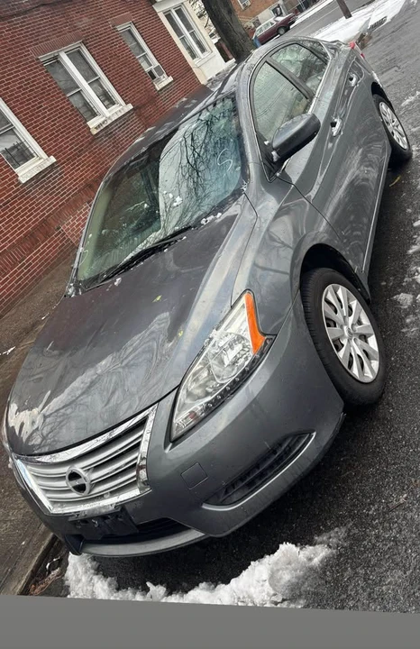 2014 Nissan Sentra 7th Gen - Image 2 of 4