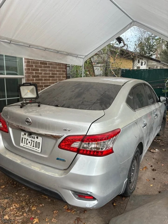 2014 Nissan Sentra 7th Gen - Image 2 of 3