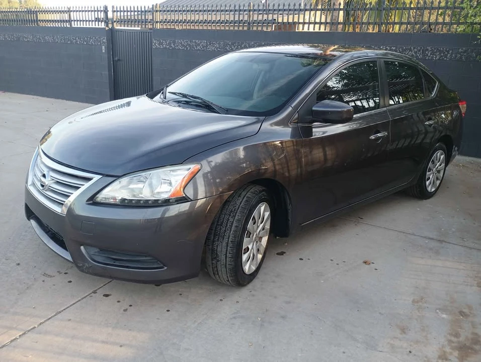 2014 Nissan Sentra 7th Gen - Image 4 of 5