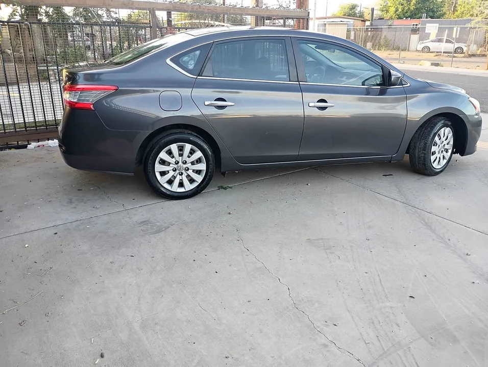 2014 Nissan Sentra 7th Gen - Image 2 of 5