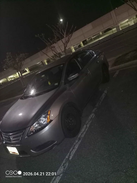 2014 Nissan Sentra 7th Gen - Image 4 of 9