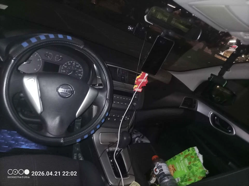 2014 Nissan Sentra 7th Gen - Image 6 of 9