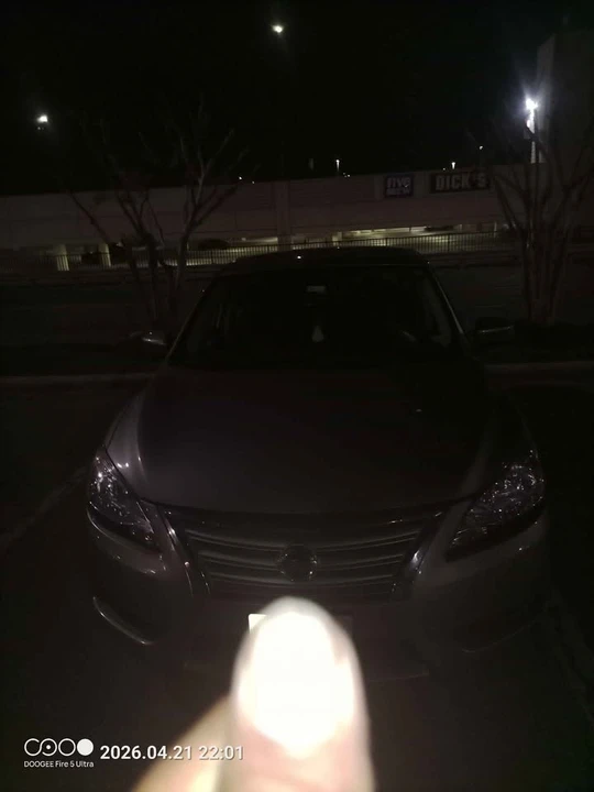 2014 Nissan Sentra 7th Gen - Image 5 of 9