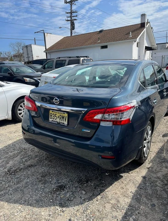 2014 Nissan Sentra 7th Gen - Image 5 of 6