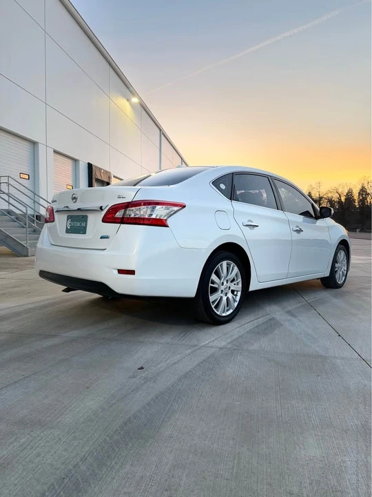 2014 Nissan Sentra 7th Gen - Image 5 of 16