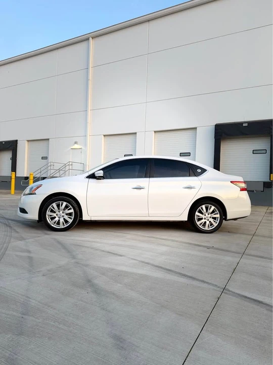2014 Nissan Sentra 7th Gen - Image 2 of 16