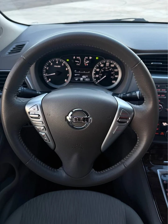 2014 Nissan Sentra 7th Gen - Image 11 of 16
