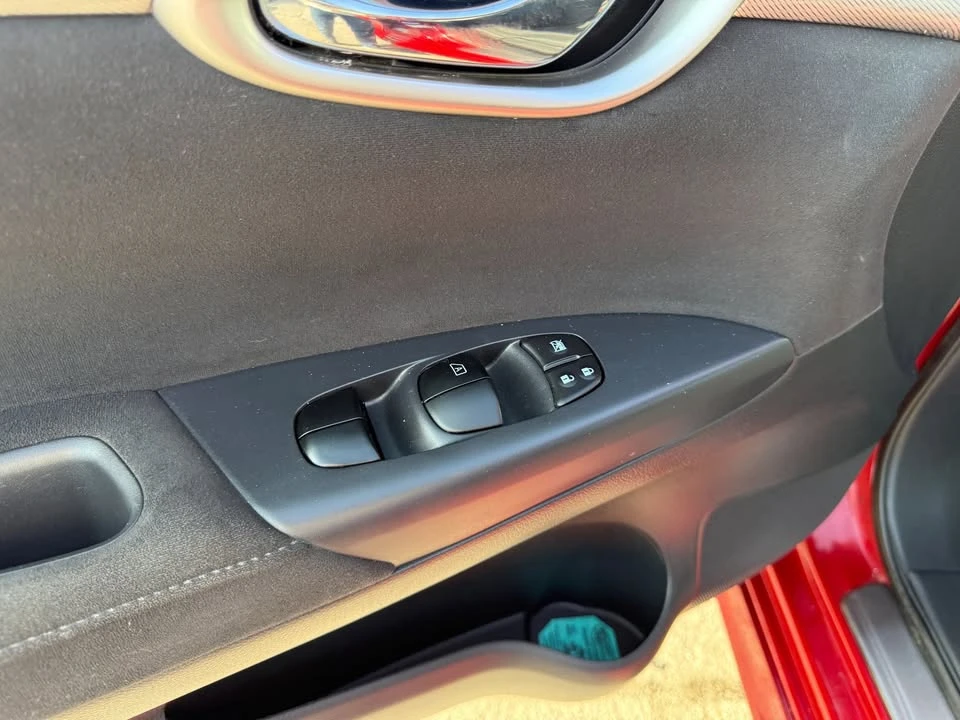 2014 Nissan Sentra 7th Gen - Image 17 of 18
