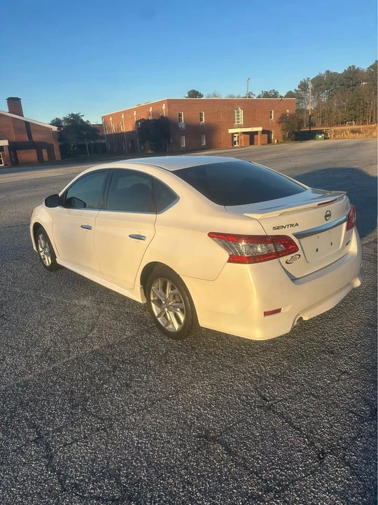 2014 Nissan Sentra 7th Gen - Image 9 of 10
