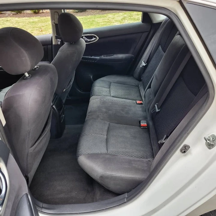 2014 Nissan Sentra 7th Gen - Image 10 of 19