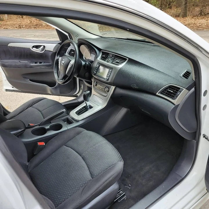 2014 Nissan Sentra 7th Gen - Image 13 of 19