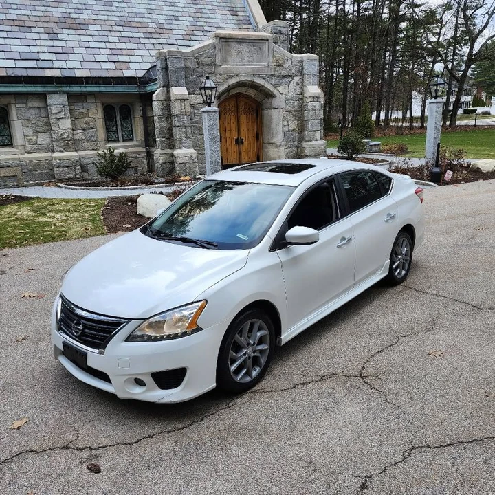 2014 Nissan Sentra 7th Gen - Image 4 of 19