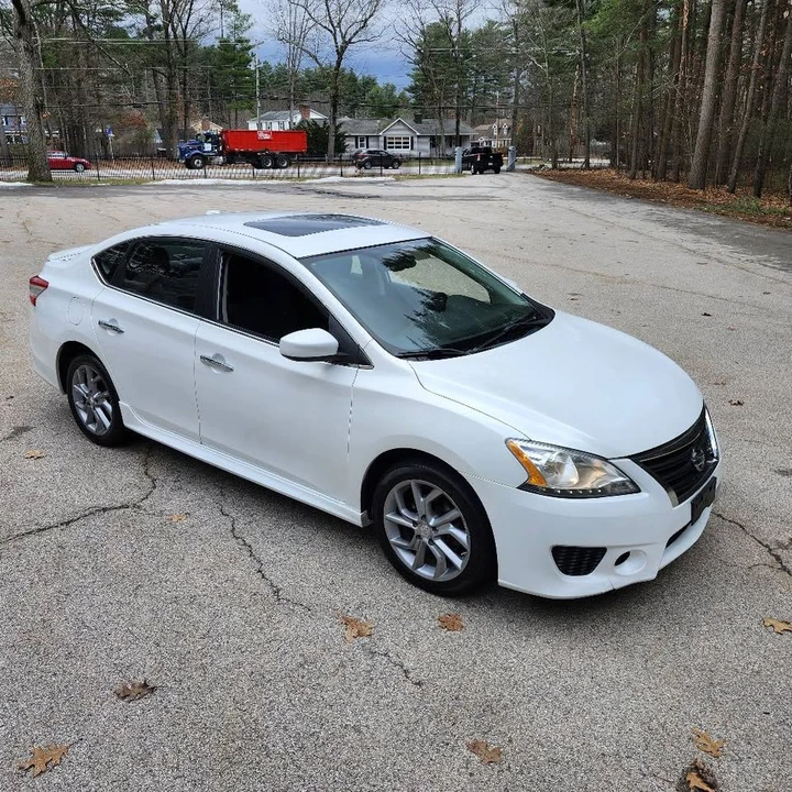 2014 Nissan Sentra 7th Gen - Image 3 of 19