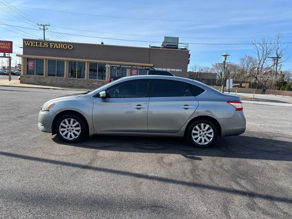 2014 Nissan Sentra 7th Gen - Image 2 of 12