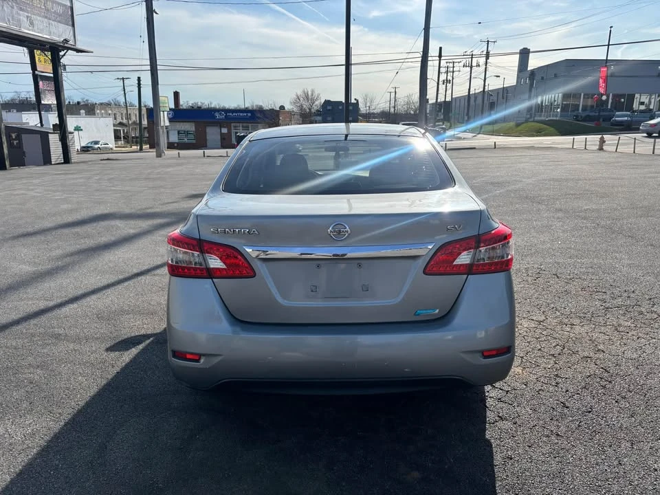 2014 Nissan Sentra 7th Gen - Image 4 of 12
