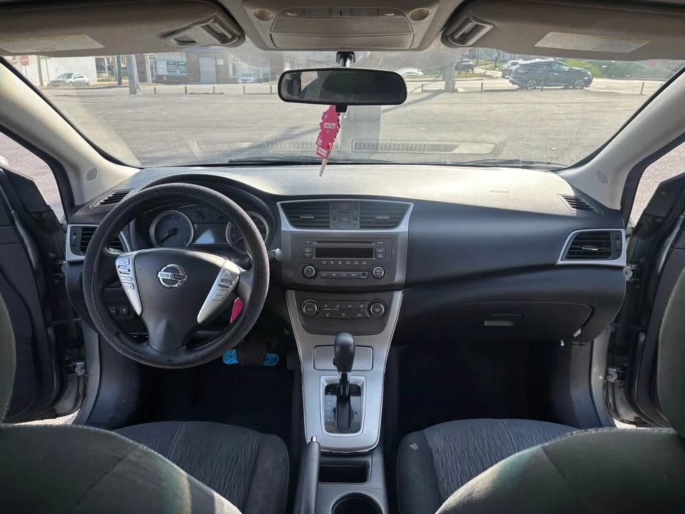 2014 Nissan Sentra 7th Gen - Image 11 of 12