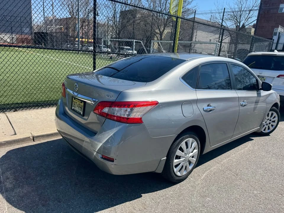 2014 Nissan Sentra 7th Gen - Image 2 of 10