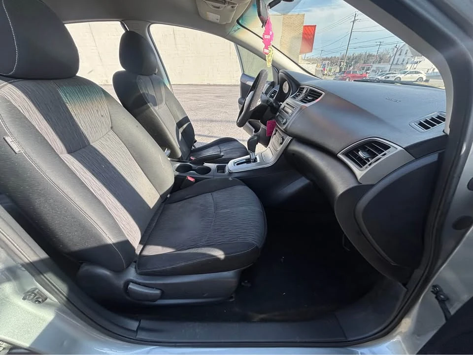 2014 Nissan Sentra 7th Gen - Image 9 of 12