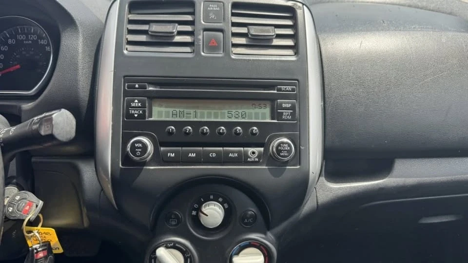 2014 Nissan Versa - Image 13 of 14