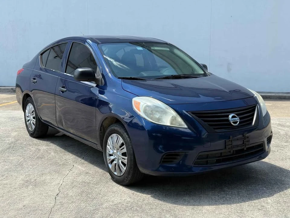 2014 Nissan Versa - Image 2 of 9