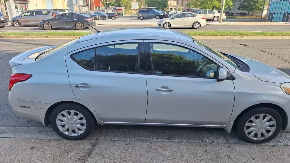 2014 Nissan Versa - Image 2 of 9