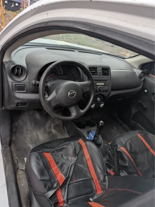 2014 Nissan Versa - Image 3 of 3
