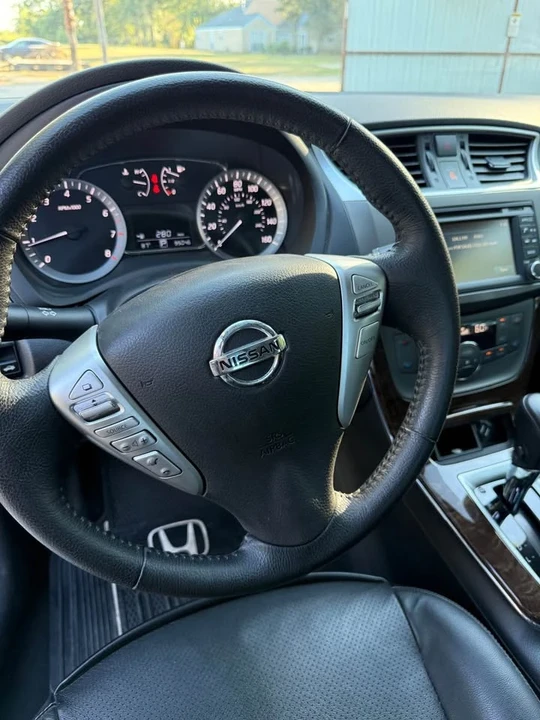 2014 Nissan Versa - Image 3 of 5
