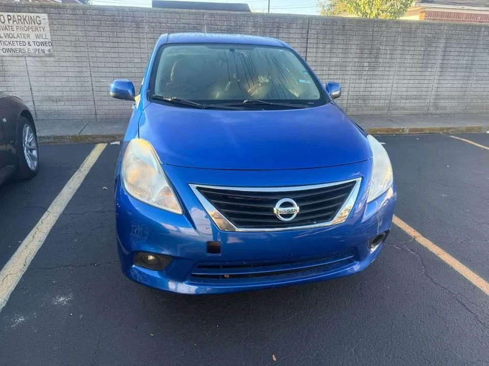 2014 Nissan Versa - Image 4 of 11
