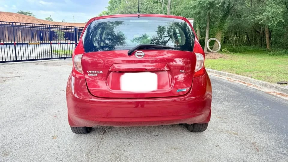 2014 Nissan Versa - Image 4 of 11