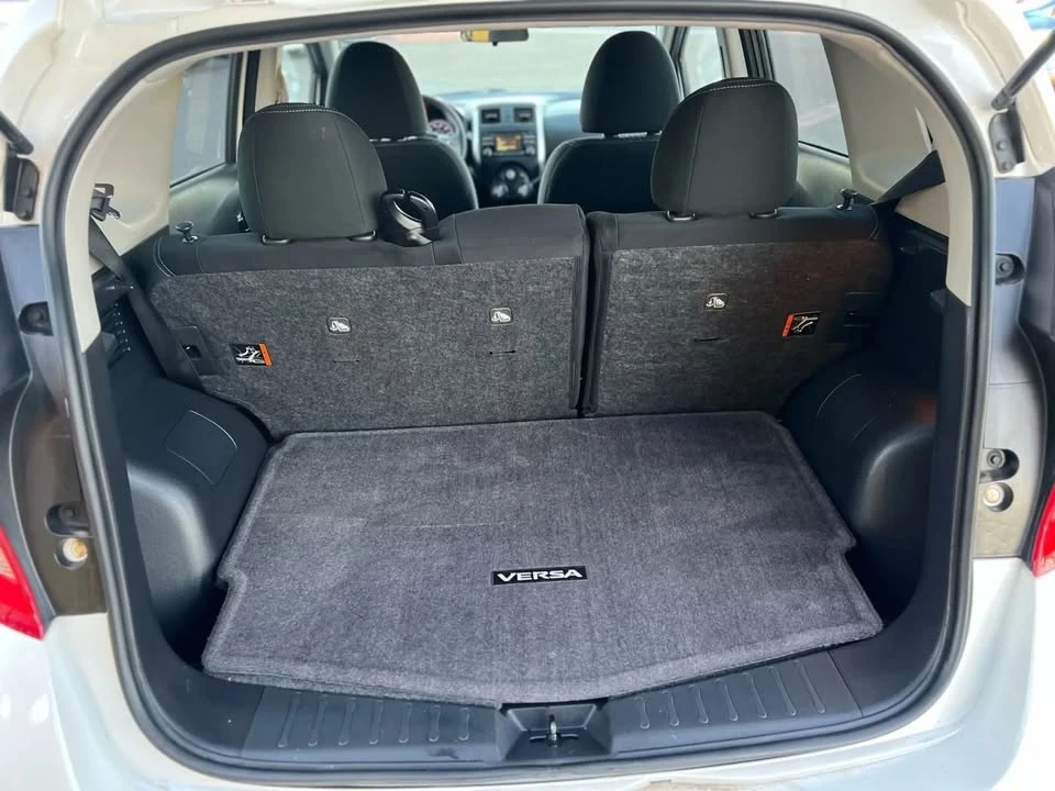 2014 Nissan Versa - Image 13 of 19