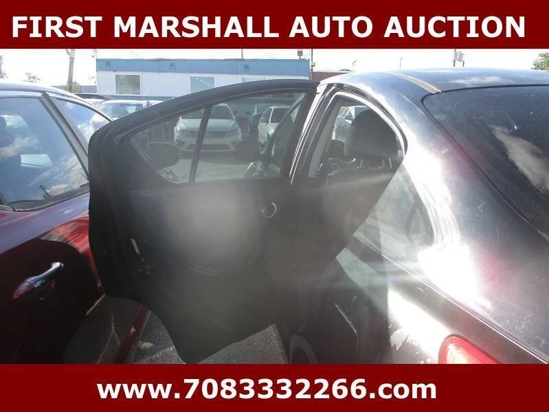 2014 Nissan Versa - Image 3 of 6