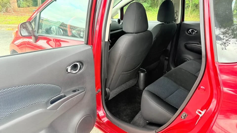 2014 Nissan Versa - Image 6 of 11