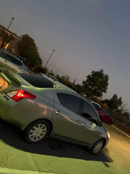 2014 Nissan Versa - Image 2 of 10