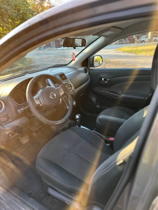2014 Nissan Versa - Image 5 of 6