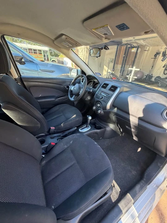 2014 Nissan Versa - Image 4 of 6