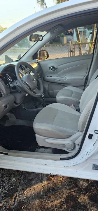 2014 Nissan Versa - Image 7 of 11