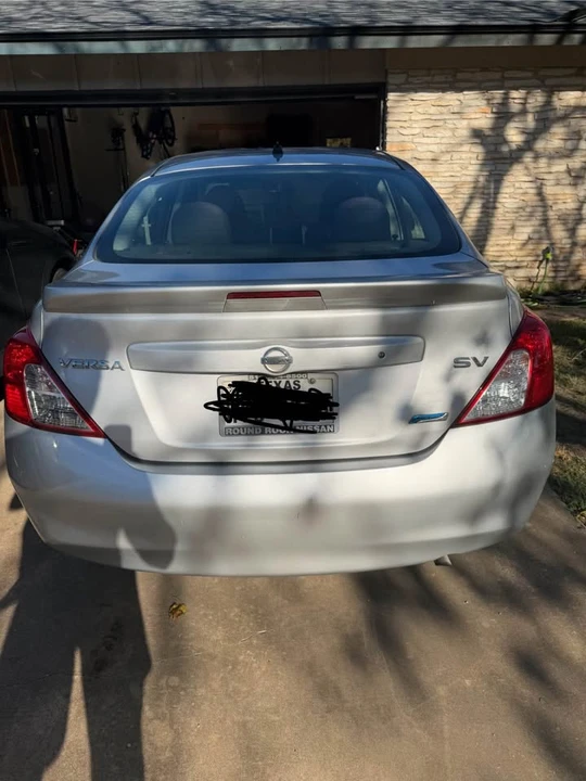 2014 Nissan Versa - Image 2 of 6