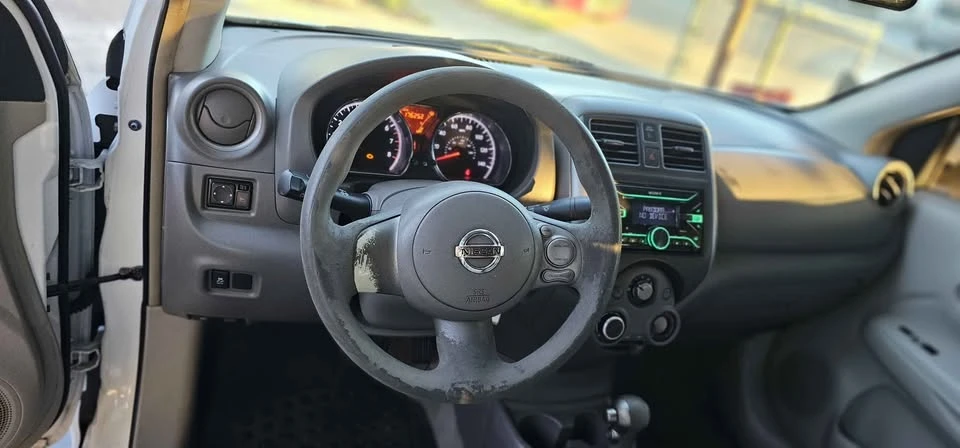 2014 Nissan Versa - Image 8 of 11