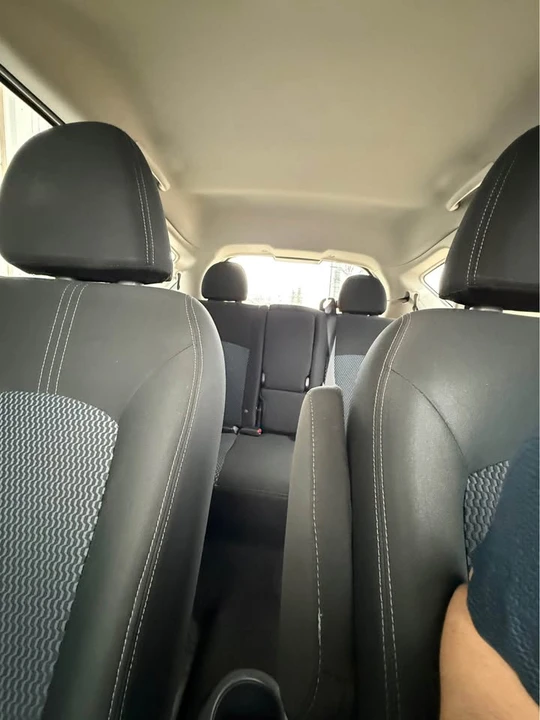 2014 Nissan Versa - Image 11 of 14