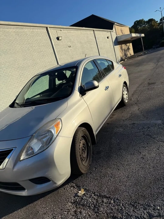 2014 Nissan Versa - Image 13 of 18